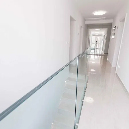 Βίλα Anela 43259 *